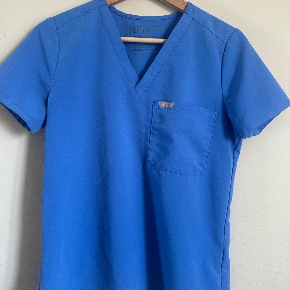 Blue One-Pocket Scrub Top - Picture 2 of 4
